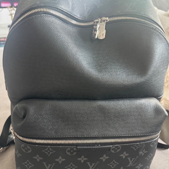 Louis Vuitton for Sale! - Picture 2 of 7